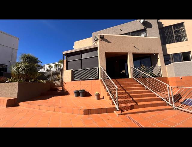 4 BEDROOM HOUSE FOR SALE IN BASSONIA